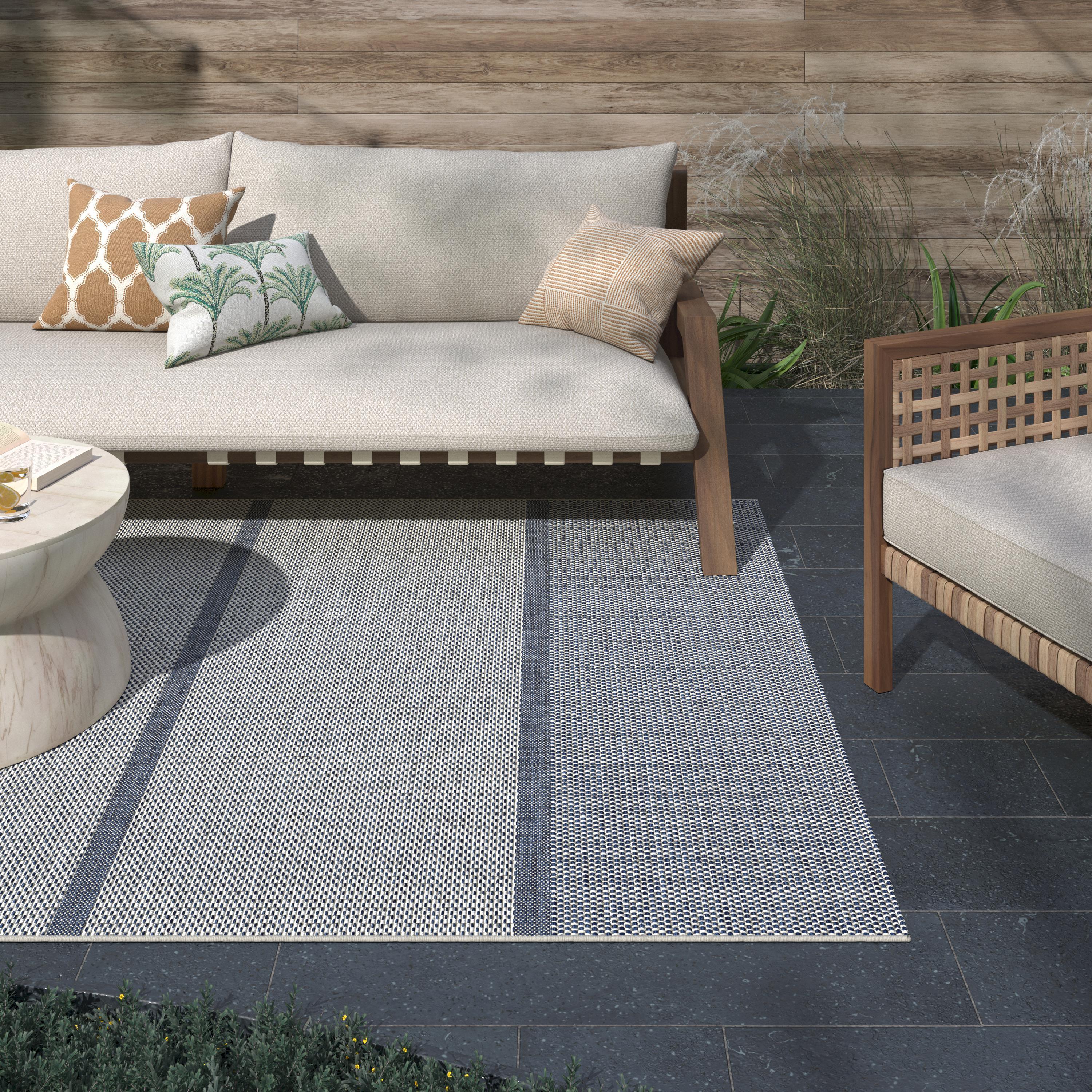 Pyramids White, Denim Blue / Outdoor Polypropylene Area Rug 8x10