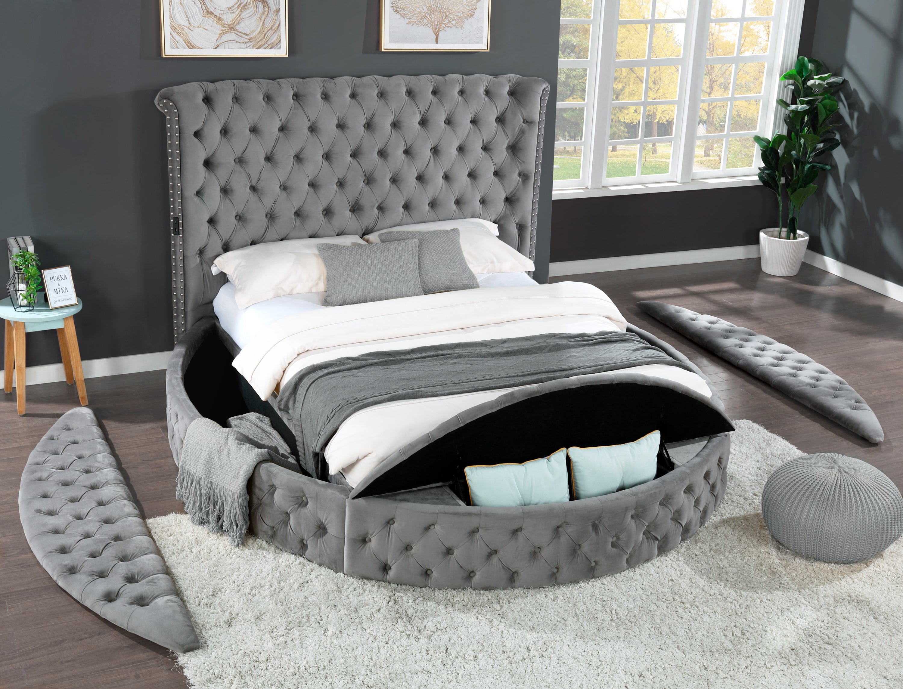 King Size Tufted Storage Bed made with Wood - Grey