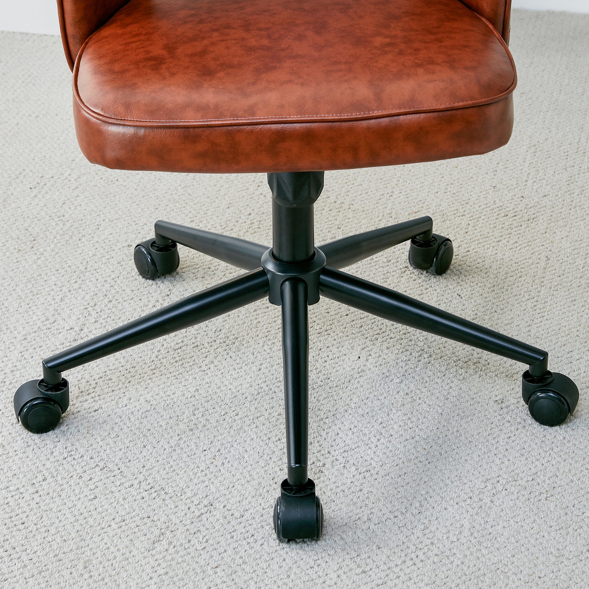 Modern Home PU Office Chair Adjustable 360 ° - Brown