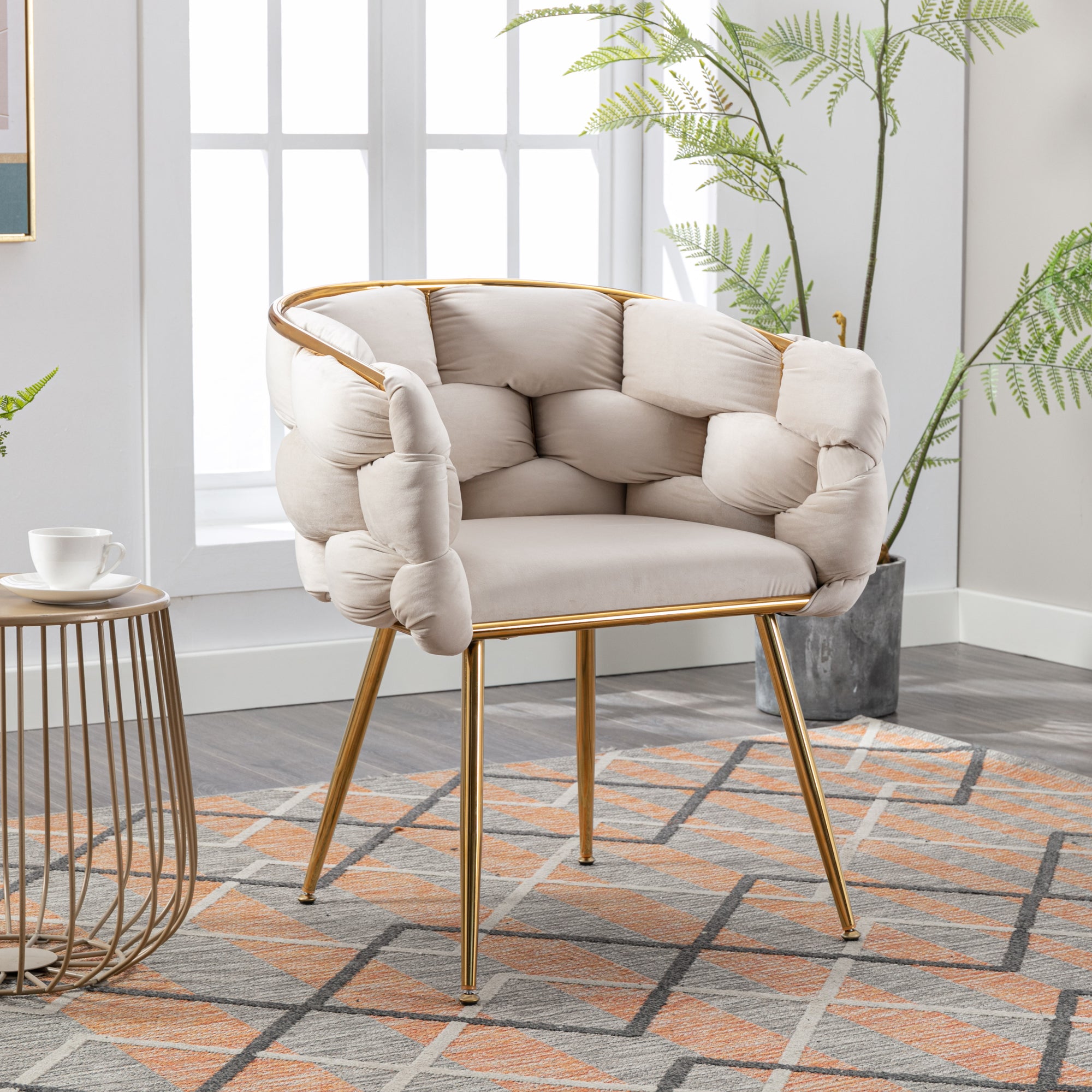 Luxury modern simple leisure velvet single sofa chair - Beige