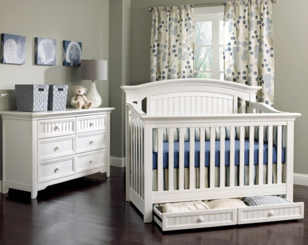 White solid Wood 4-in-1 Convertible Crib