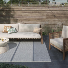 Pyramids White, Denim Blue / Outdoor Polypropylene Area Rug 8x10