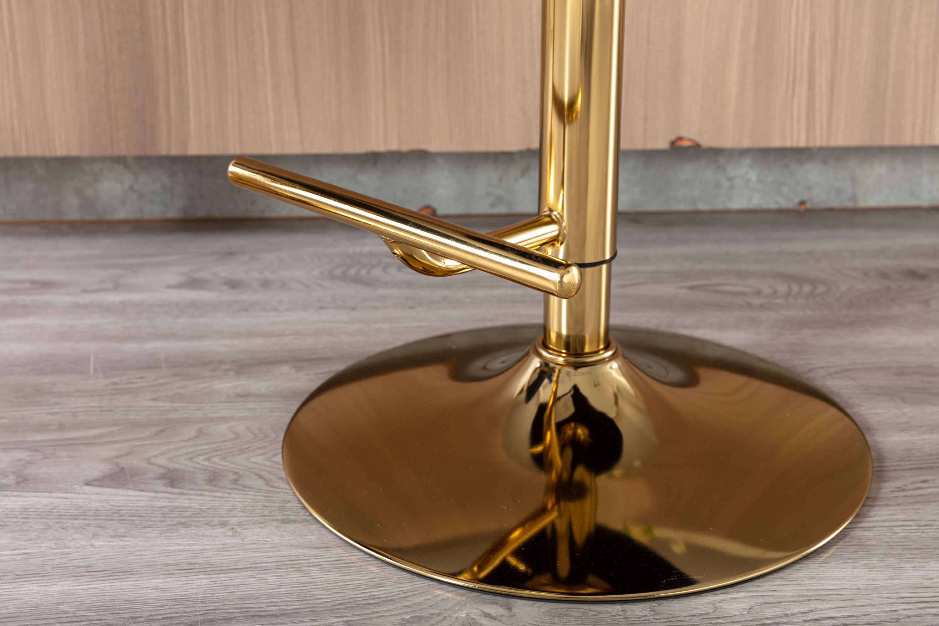 Modern Swivel Bar Stools Adjustable (Set of 2) - Chrome Golden Base/ Black