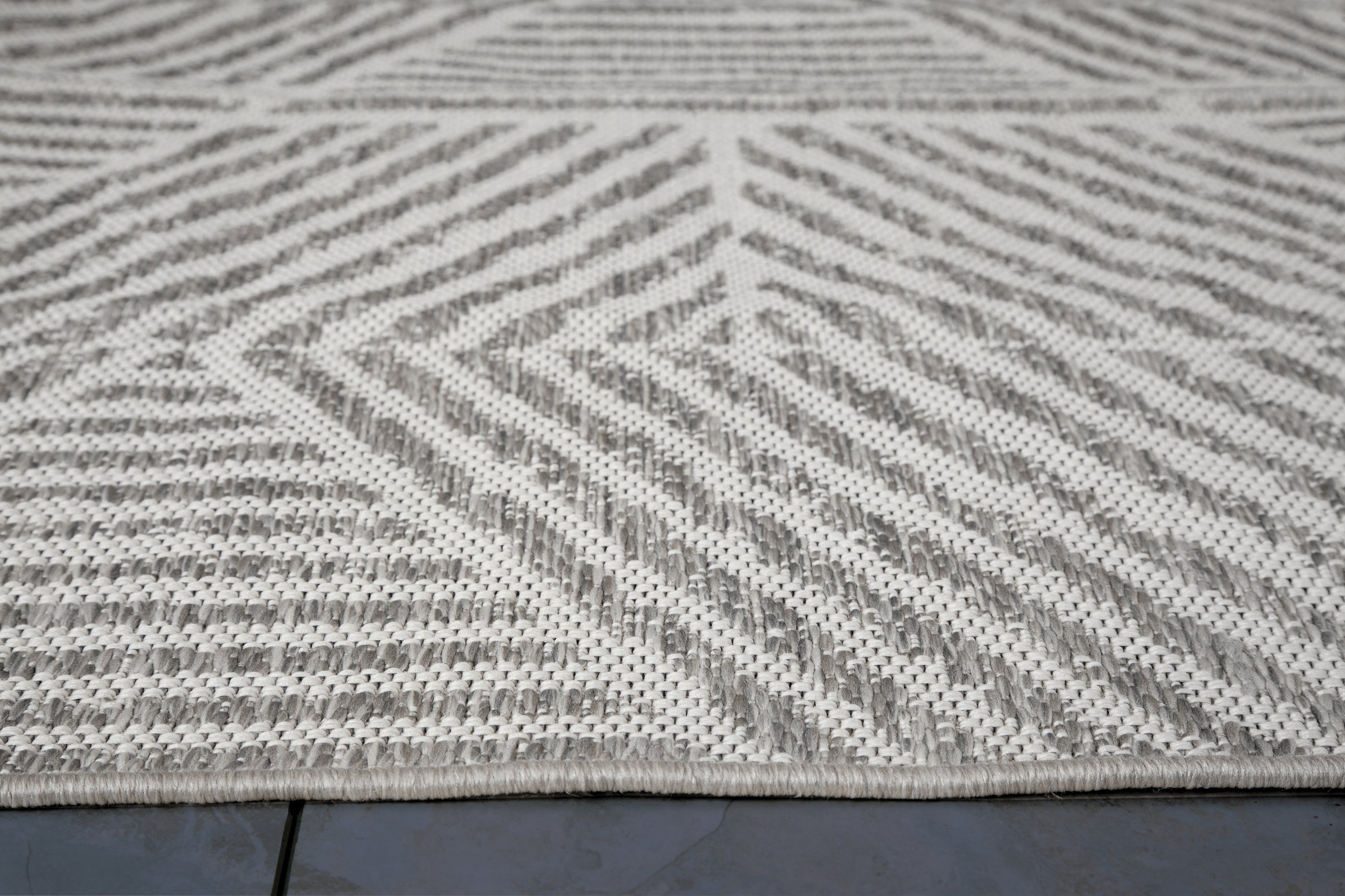 Pyramids Stone Neutral Indoor / Outdoor Polypropylene Area Rug 5x8